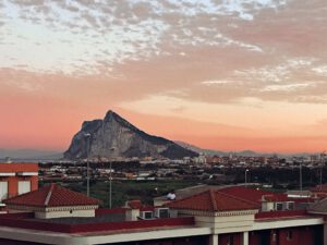 Der Gipfel von Gibraltar beim Sonnenuntergang